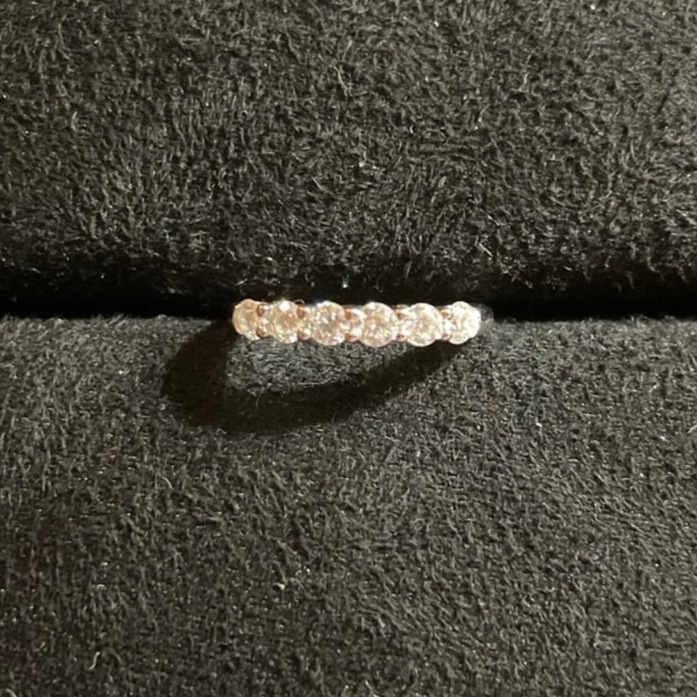 Classic 6 Stone Certified 1 Carat White Moissanite Diamond Band